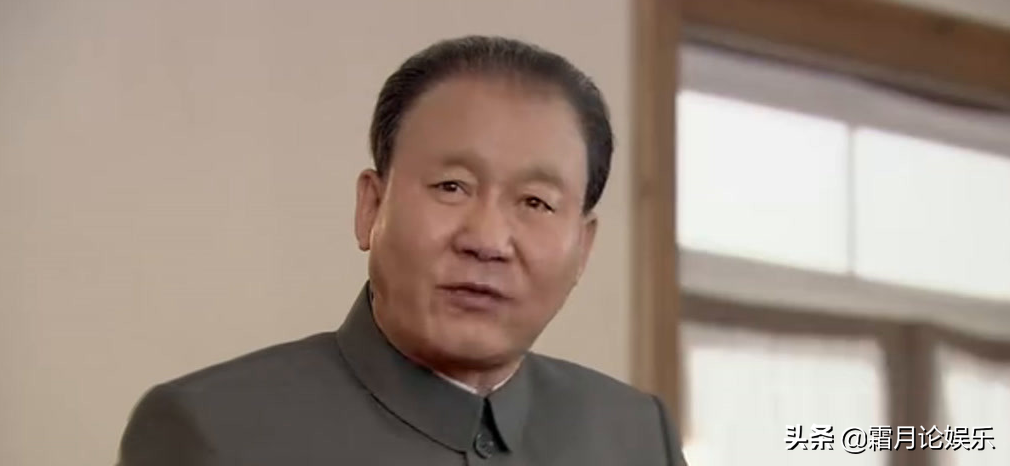 同样是演邓小平,把曹灿,马少骅,董子健等人放在一起,差别就出来了