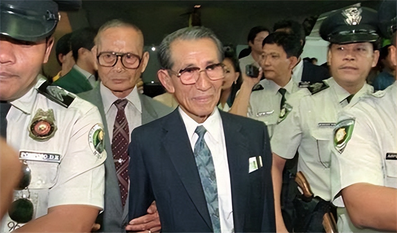 ���һ��Ͷ�����ձ��������˽�30����λ�ս��ֱ��1974���Ͷ��