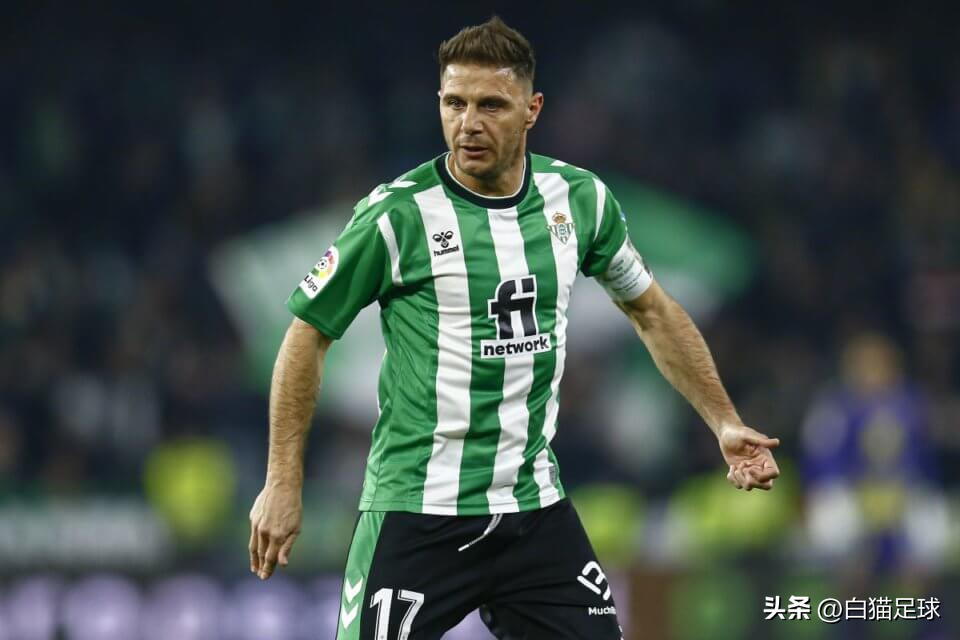 2002世界杯喀麦隆名单（他们还在踢！8位参加过02世界杯的球员仍未退役 你能猜出是谁吗？）-趣拿体育