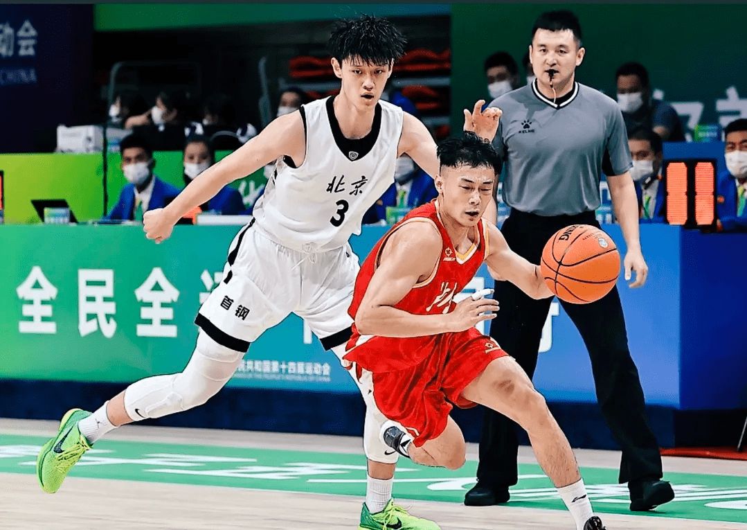 cba汤杰岳阳哪里人(汤杰的故事：CBA速度最快的男人，无缘NBA，将成为广东队的救星)