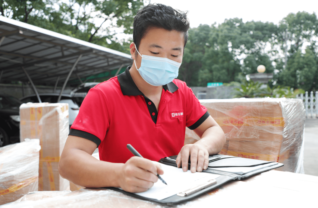 出国搬家公司怎么选？4条专业级辨别技巧，小白照着学准没错