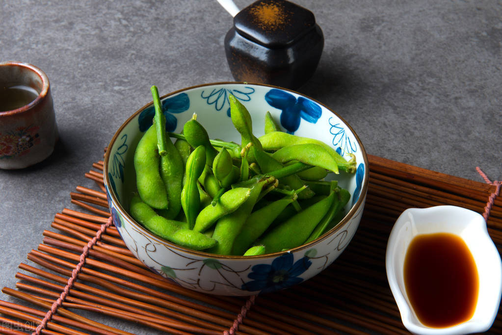 今日夏至，老话讲：“夏至吃6宝，整年无烦恼”，6宝是啥？正当吃