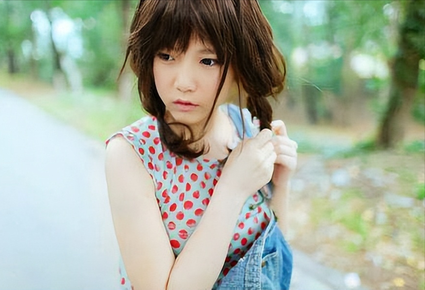 英年早逝的9位女星，个个让人痛惜，最大34岁，最小22岁