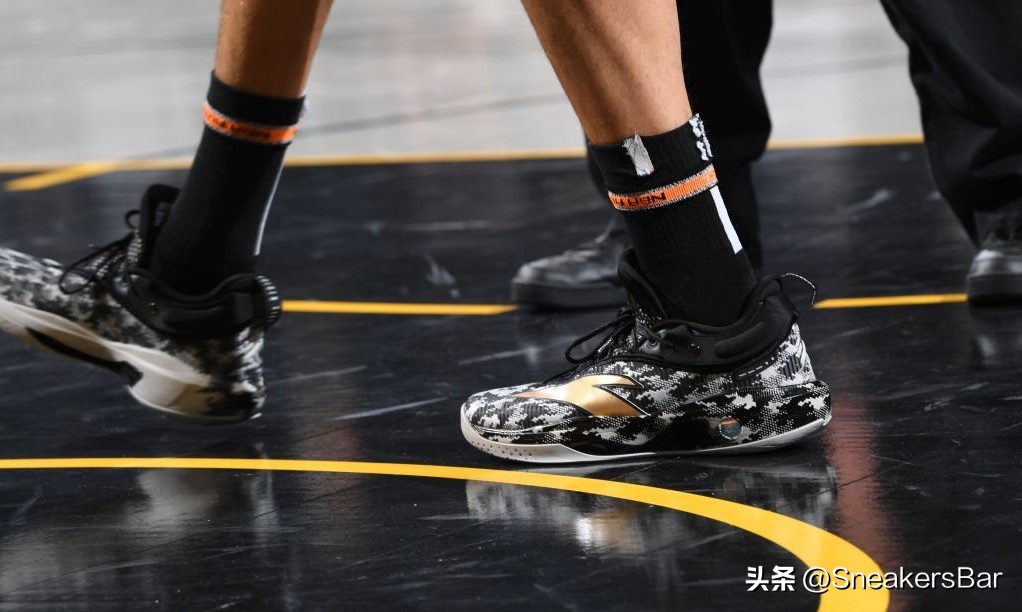 nba球星都帶哪些表（每日NBA球星上腳球鞋「11月12日」）
