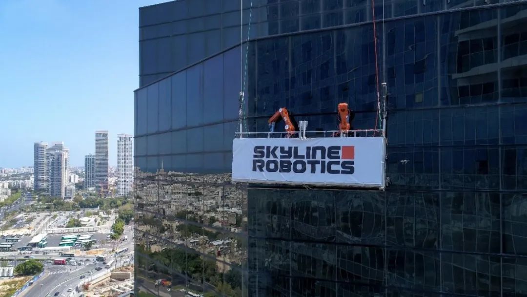 库卡KR AGILUS化身蜘蛛侠，纽约空中飞檐走壁，让高空擦窗更安全