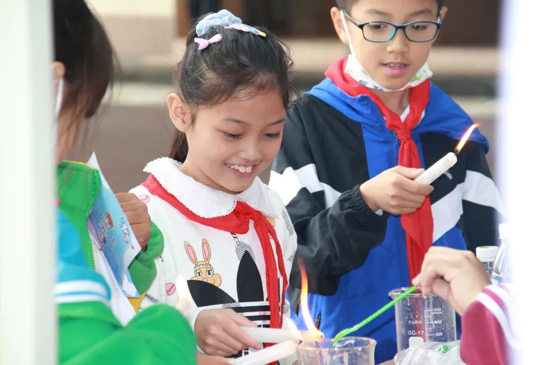 九江小学开展“科技浸润童心，创新点亮未来”主题校园科技节