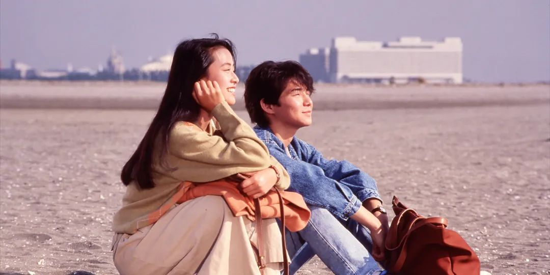 日本国民美少女始祖，曾和成龙一起主演电影！无数粉丝求她复出…