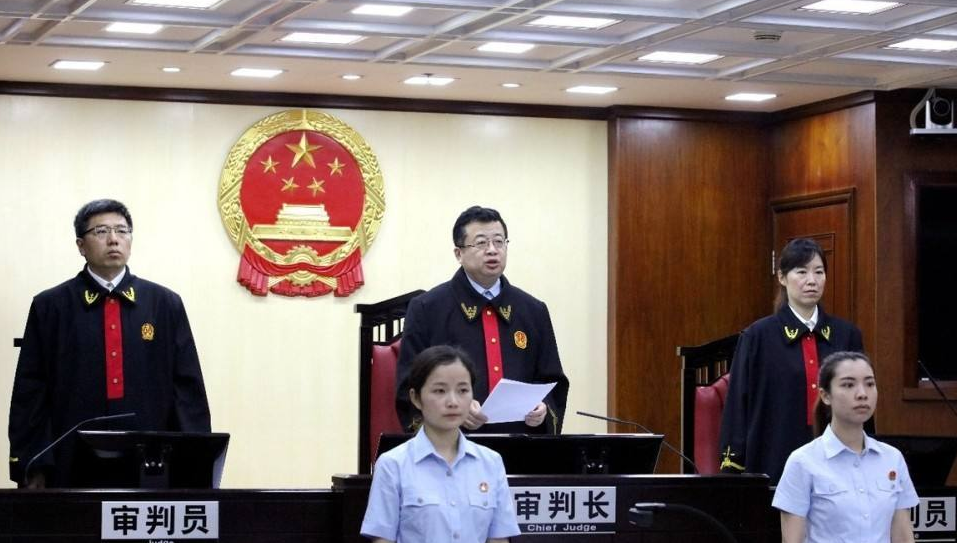 广东女孩邹宜均：因30万被母亲强送精神病院，后来剃度出家做慈善