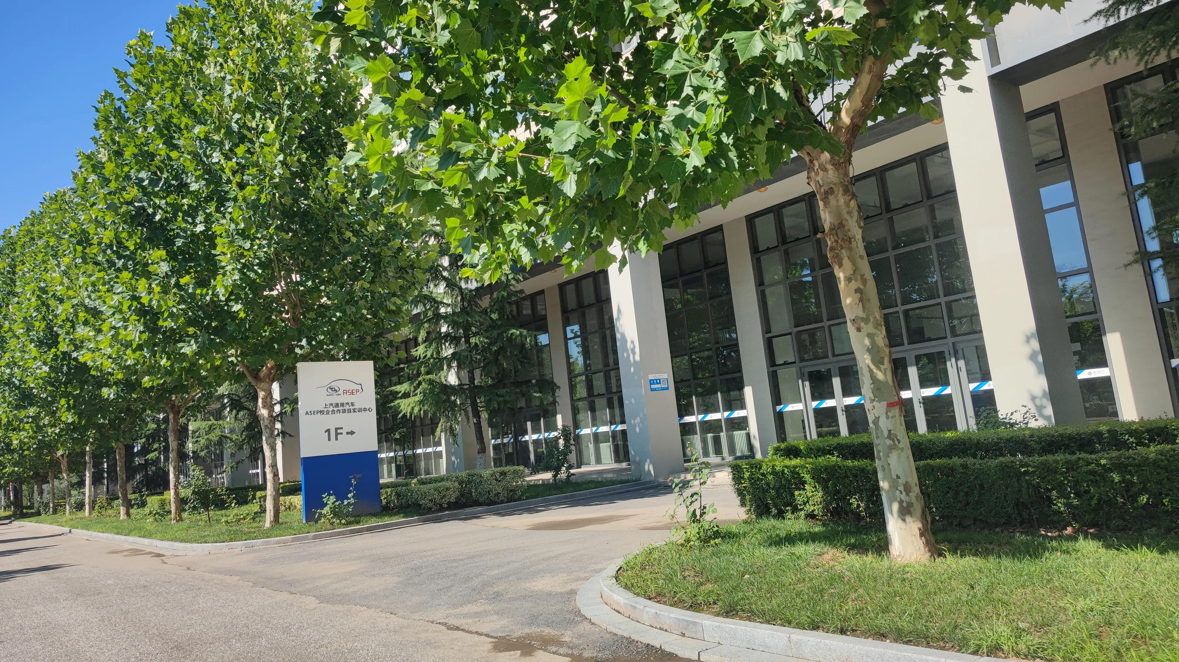 旅游体验赛车（车友活动终极梦想-赛车的初体验）