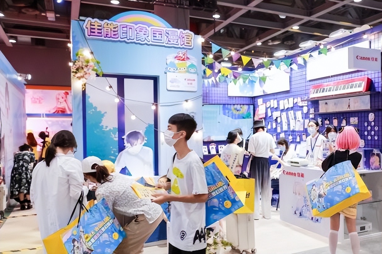 ���ƴ�Ԫ�ڣ�������ө��涯����Ϸ���껪�����ഺ�˳�