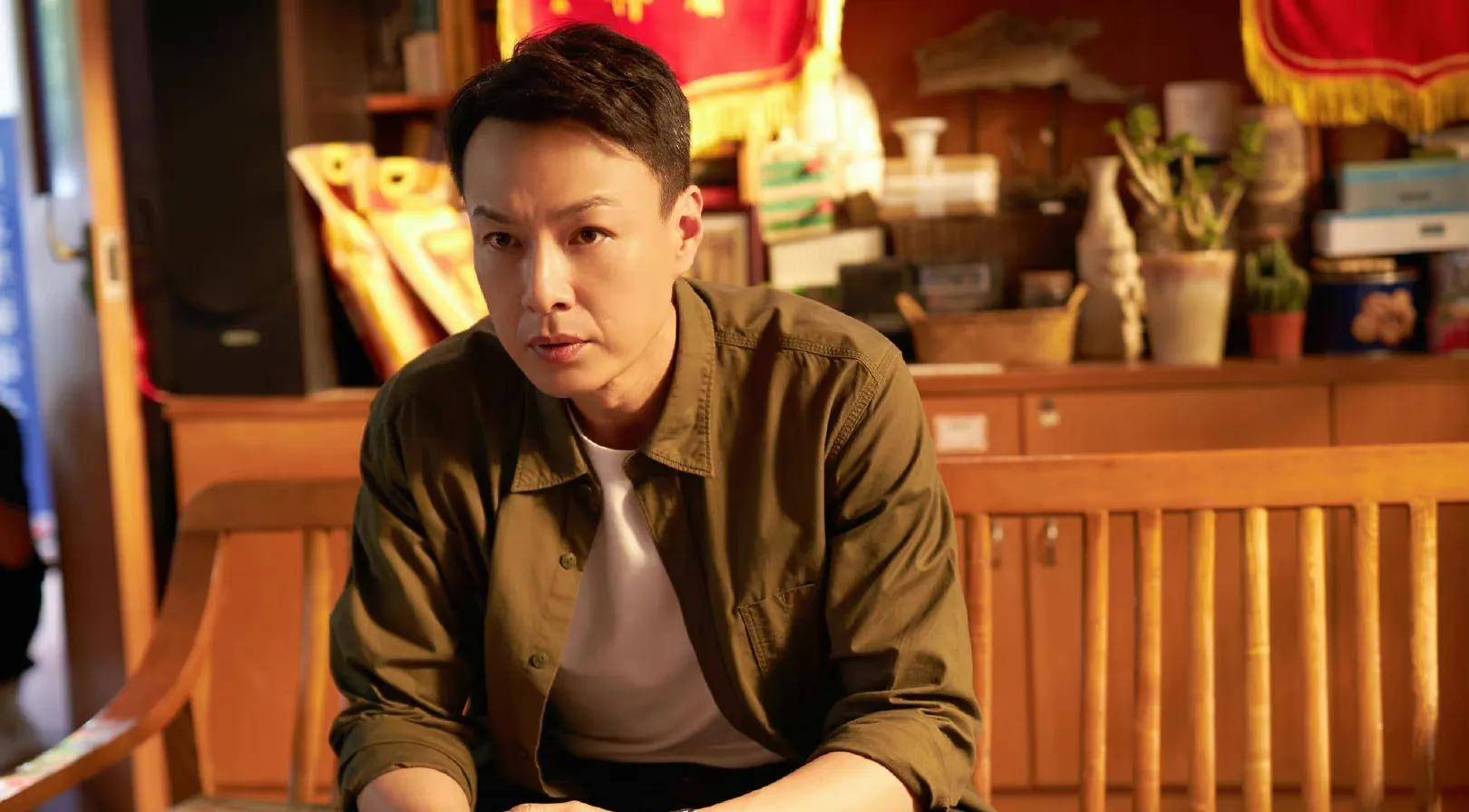 47岁演员朱铁:陪母亲战胜乳腺癌,把普通教师妻子宠成公主