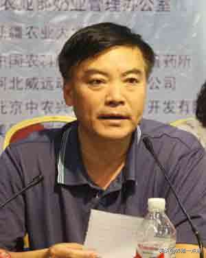 余雄，新疆农业大学教授、博导，反刍动物营养代谢、饲料研发专家