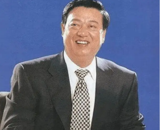 2003年慕马案巨贪落马，涉案2700余万，曾买通市长，花千万建庄园