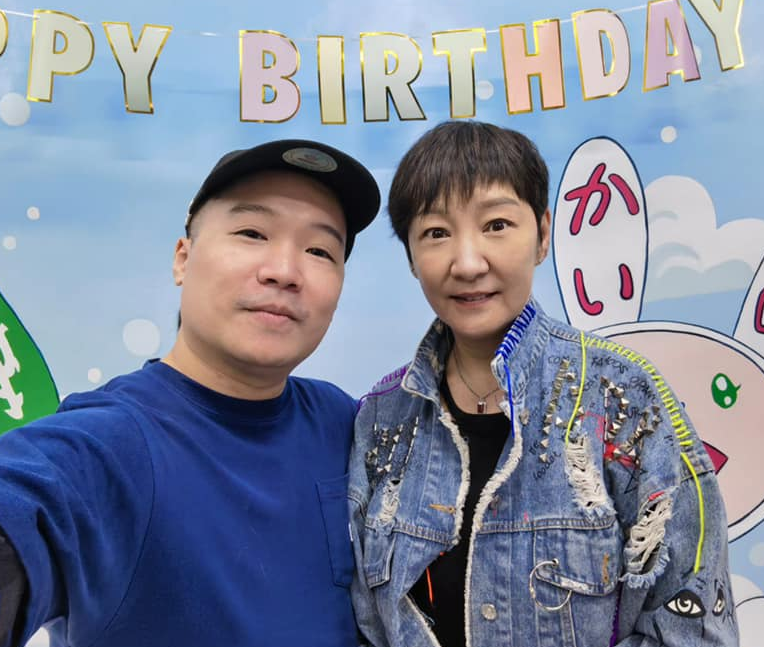 香港艺人梁家荣突发心脏病猝逝年仅38岁，最后发文向网友求助