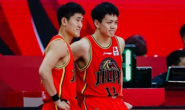 今年的cba在哪里看直播（CBA明日五战，广东、辽宁、吉林三杀对手，北京德比战CCTV5直播）