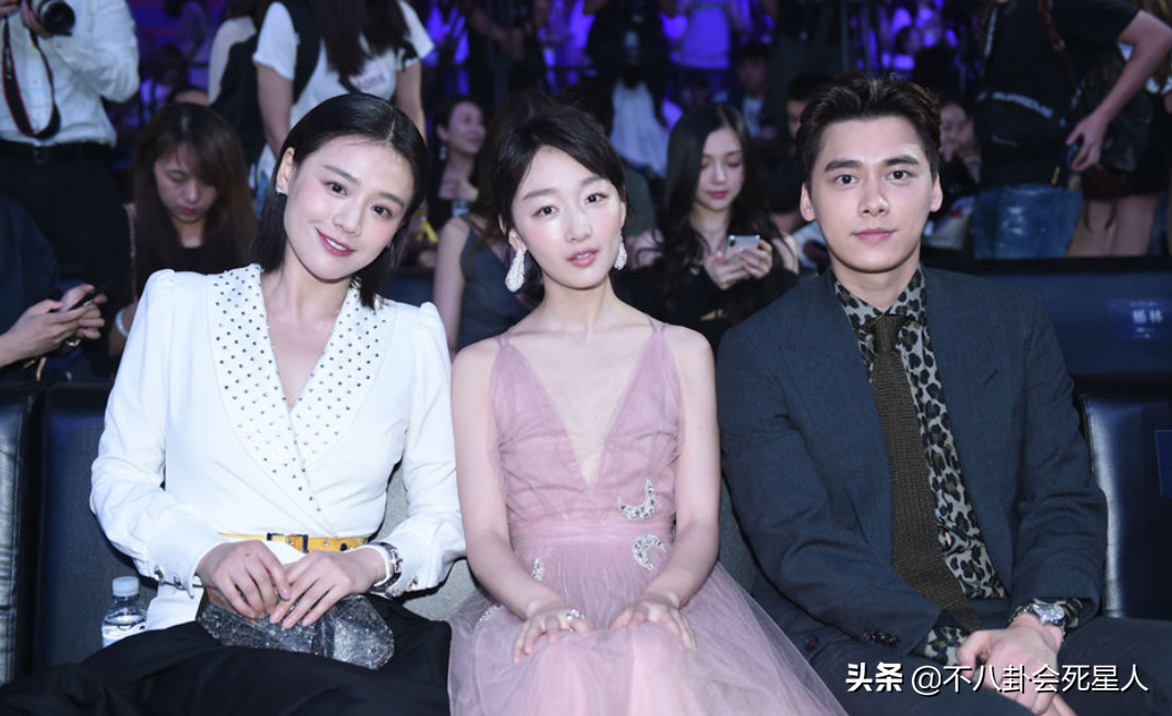 单看个个是美人，合照却开“大头特效”，这些女星被“虐惨”