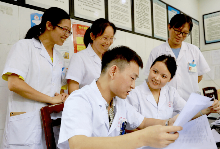 临床、中医和护理专业，作为医学三大领域，过来人告诉你该怎么选