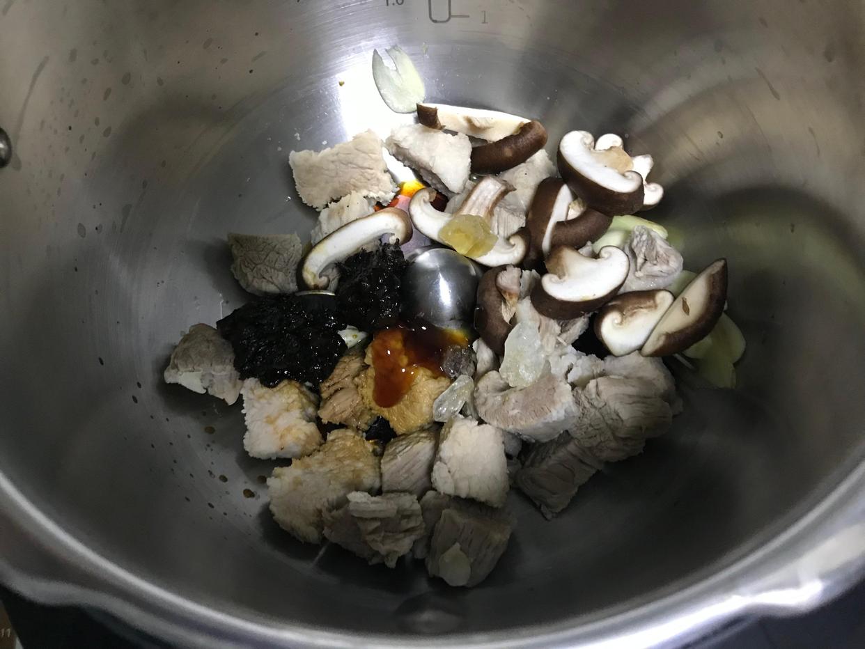 图片[8]-【黄焖牛腩】做法步骤图 营养极高 强筋健骨气色好-起舞食谱网