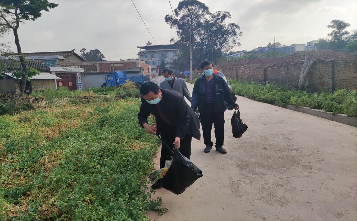 武定县总工会线上线下双管齐下学习教育走深走实