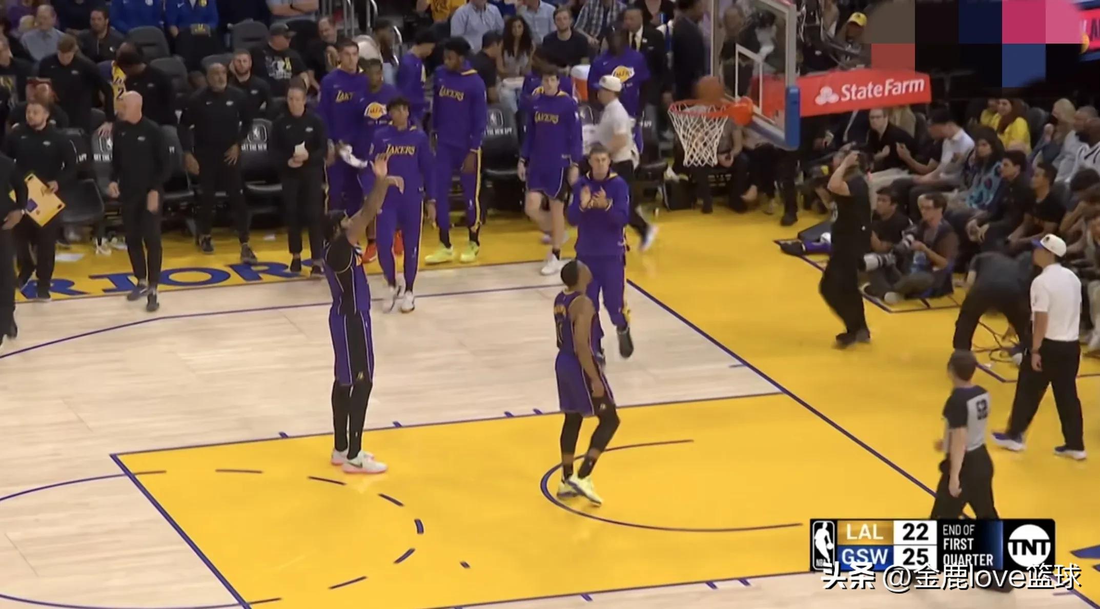 nba比賽直播視頻直播免費（正在直播：NBA揭幕戰湖人VS勇士）