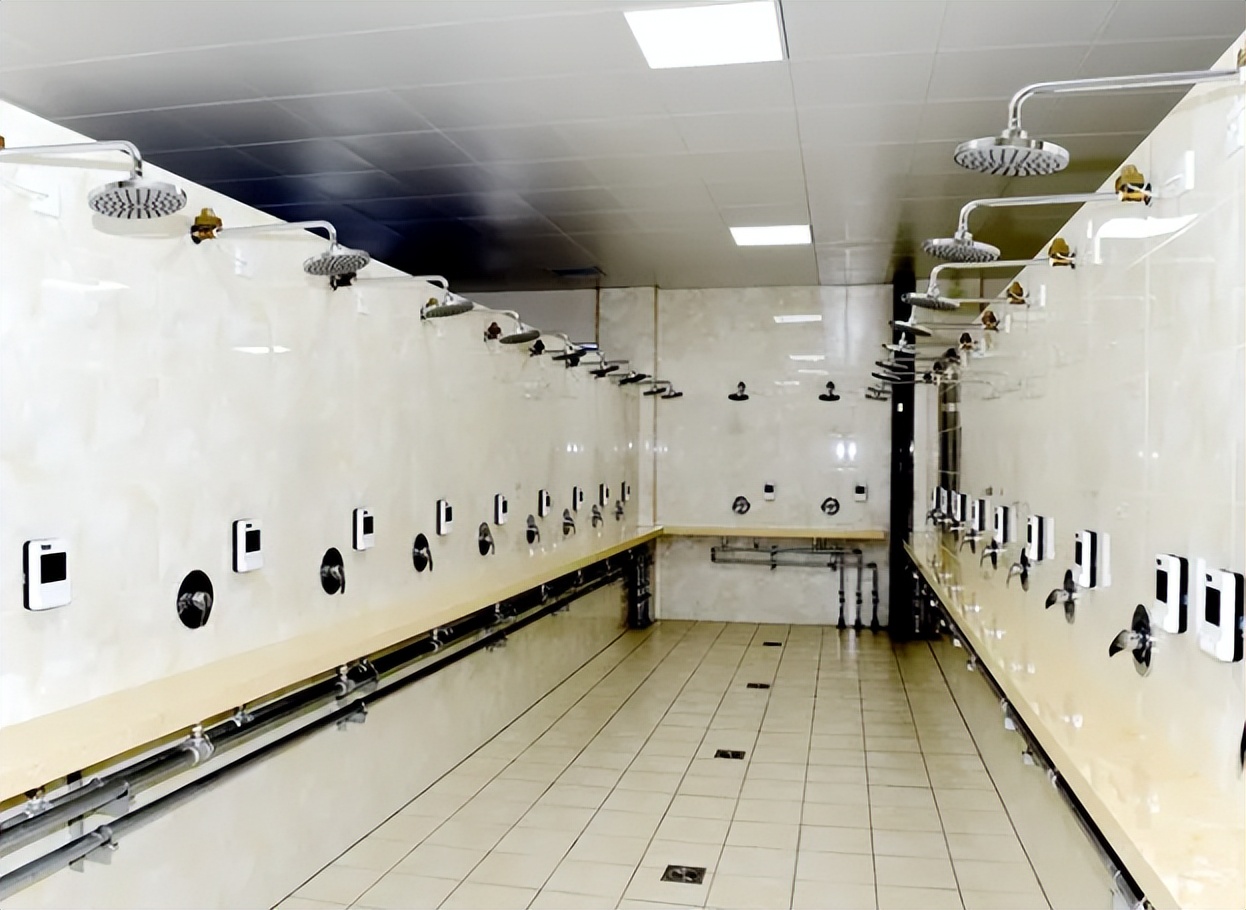 上海理工大学出现“怪”事，男生进女生浴室洗澡拍照？校方回应了