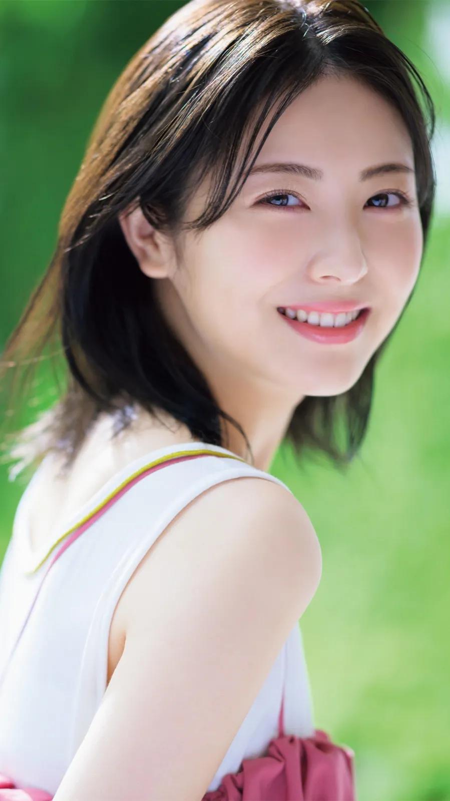 日本零零后女星滨边美波**图集,雪肤玉貌娇俏可人-蘑菇号