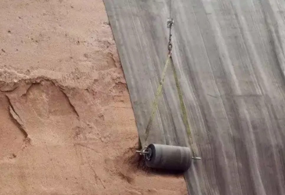 2017年蔡晓民发明水泥毯，从无人用到受美国公司欢迎，估值1.2亿