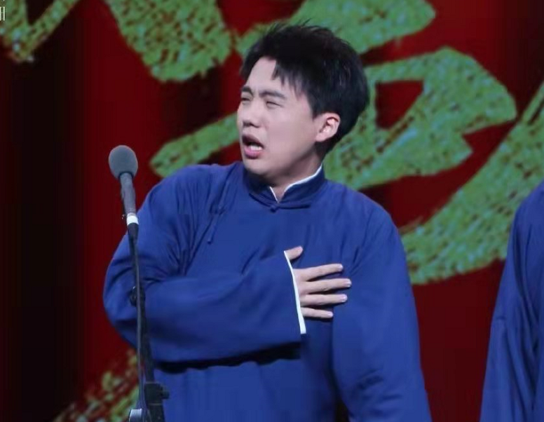 娱乐圈真热闹，华晨宇张碧晨双双出绯闻，杨幂与郭敬明助理闹乌龙