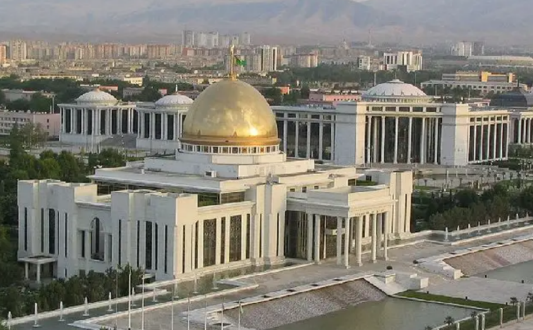 土库曼斯坦名存实亡（土库曼斯坦：亚洲唯一的一个永久中立国，汽油每升一毛钱左右）