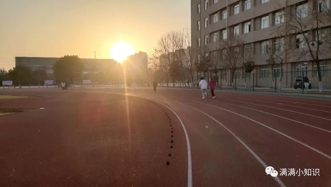 青春的气息扑面而来——校园风景