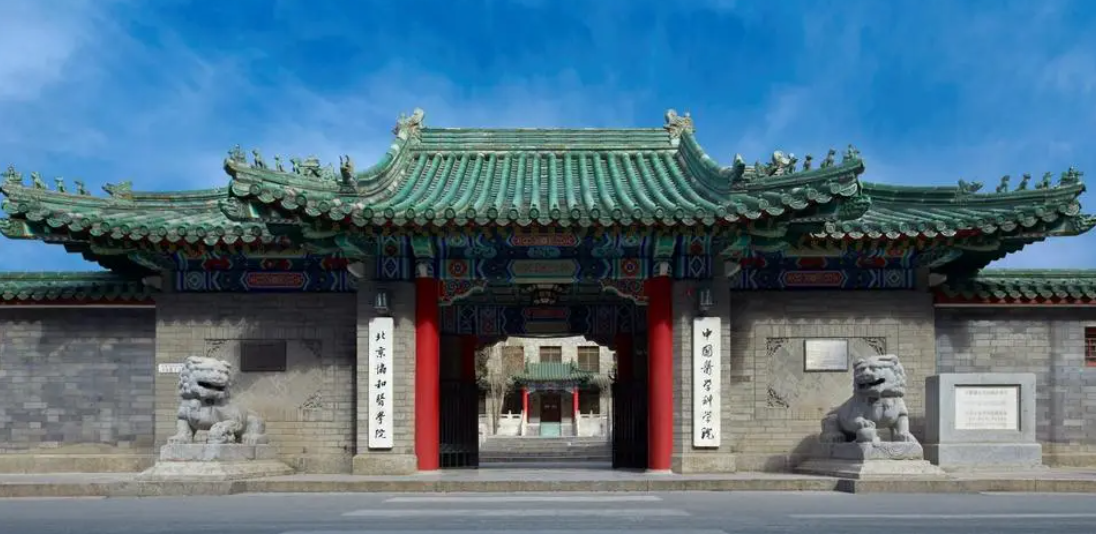 医学类高校排名已更新，上海交大稳居榜首，湘雅勉强跻身前10