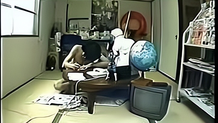 现实版楚门的世界，1998年的日本综艺，男子不知情被直播15个月