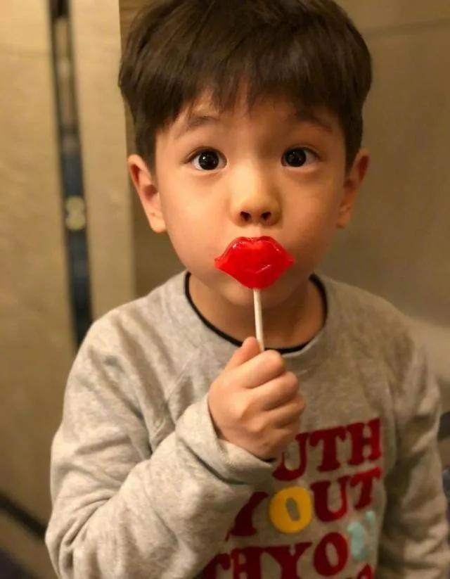 长大后的嗯哼有多帅？