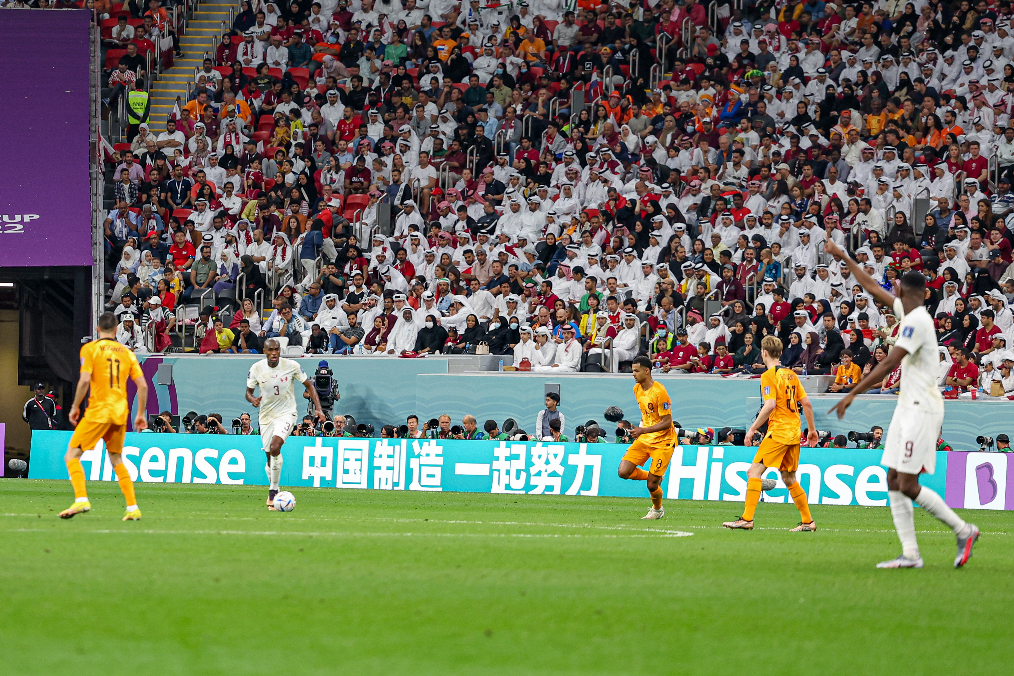 为什么那么关注世界杯（世界杯有两大热点值得关注：一个是国足没去，一个是海信去了）