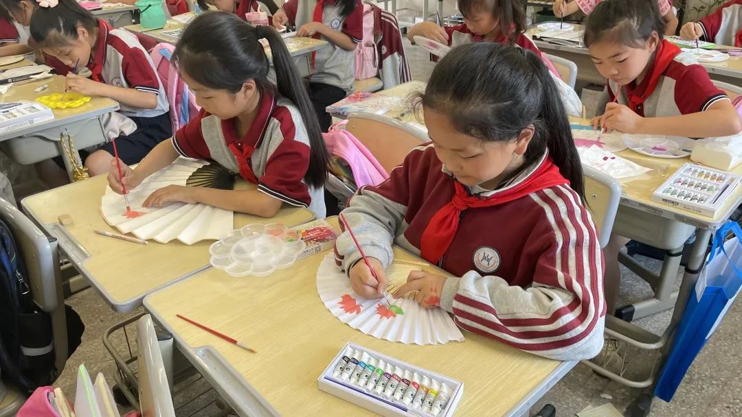 美在附小——记天府新区新兴中学附属小学开展第一届艺术节