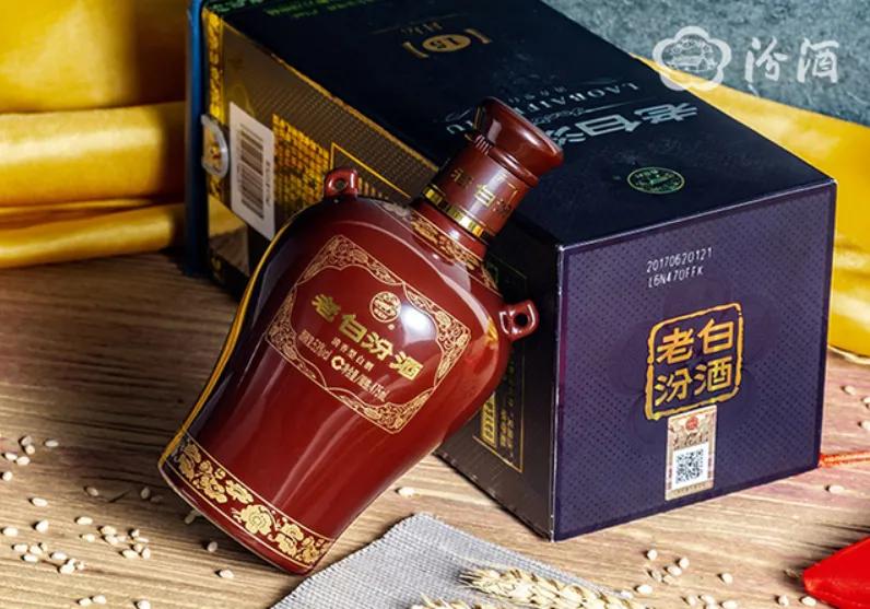 送礼300元左右的酒哪个好（两三百的白酒送礼推荐）