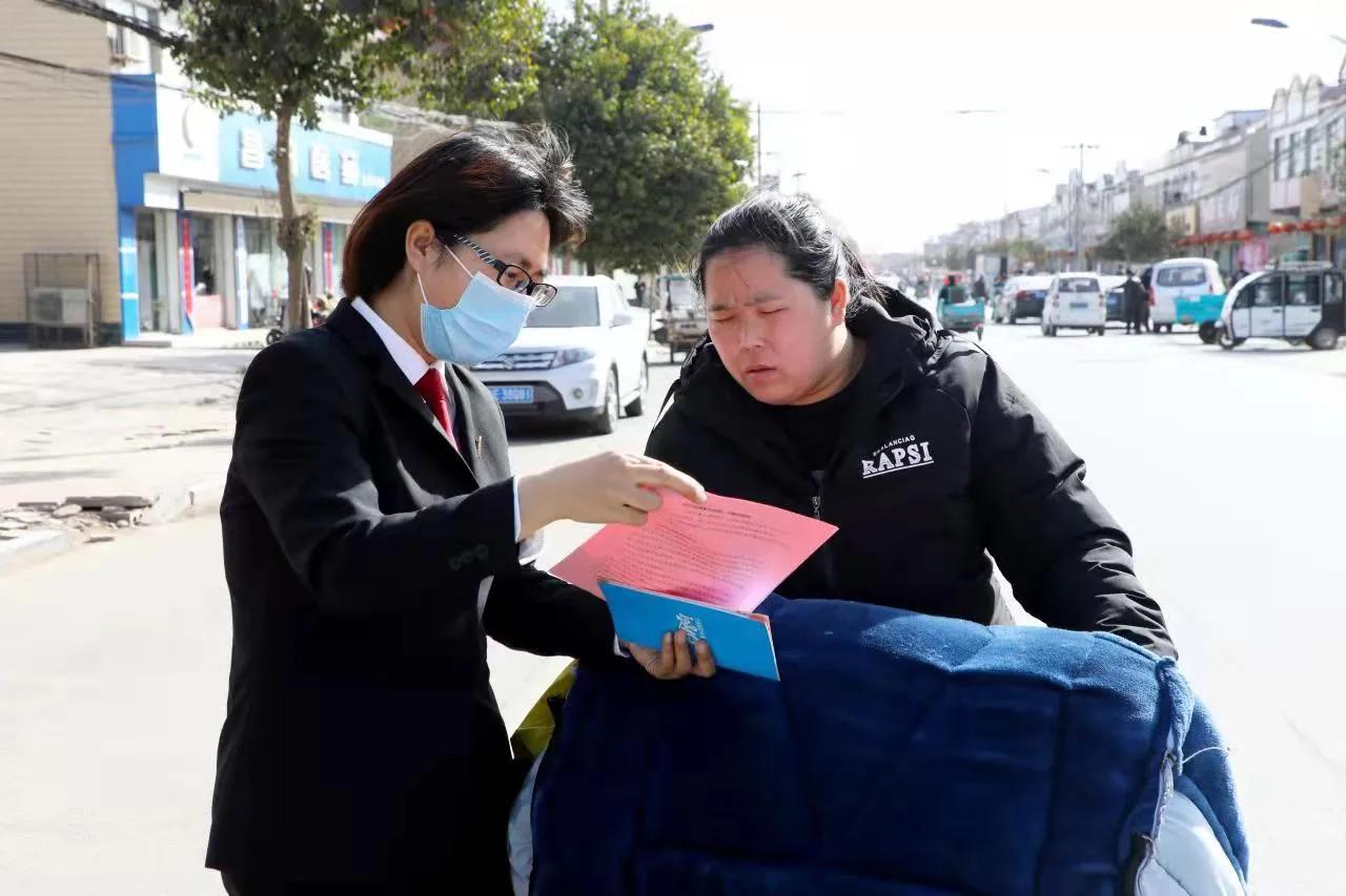 汤阴法院：“三八”妇女节 普法送乡间