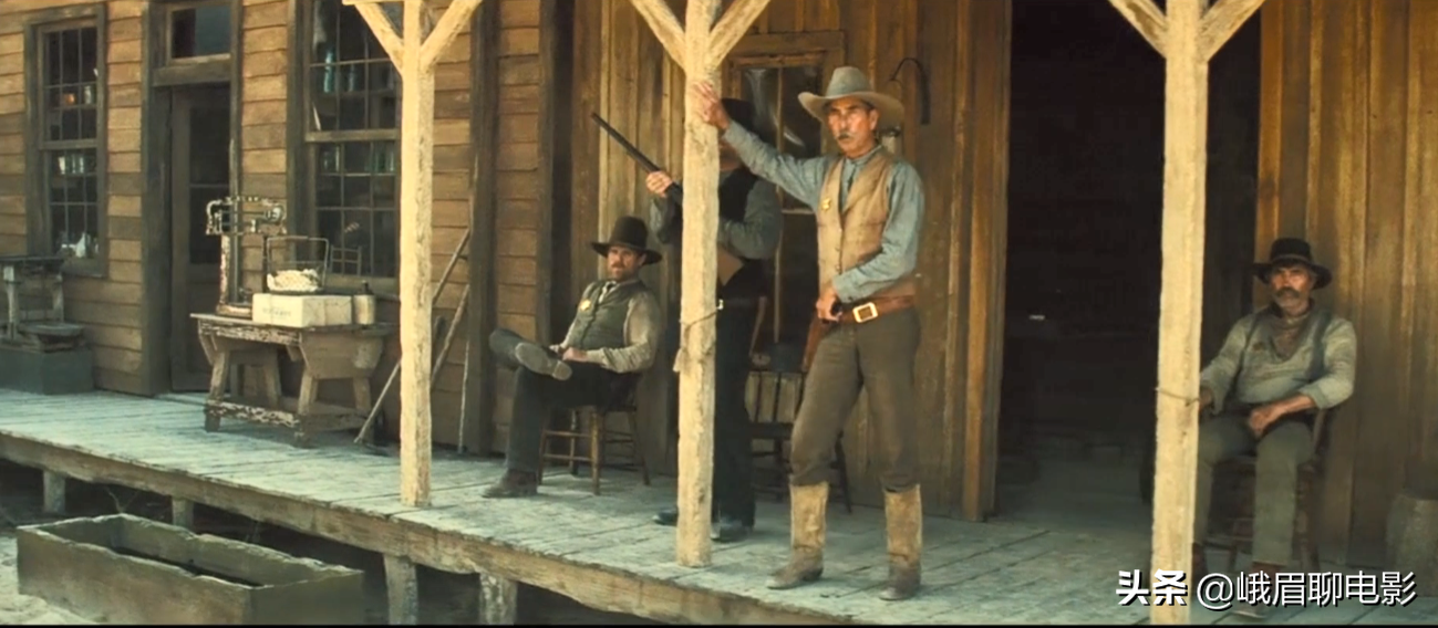 7勇士对抗200雇佣兵，除暴安良伸张正义，从头爽到尾的西部动作片