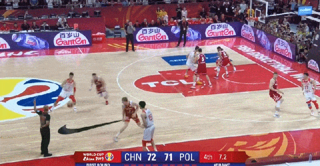 篮球欧锦赛波兰球员（波兰欧锦赛战胜斯洛文尼亚！波尼特卡拿下他欧锦赛史上第三次三双）