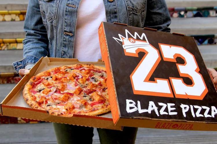 詹姆斯投资的产业（生涯薪资超4.3亿美元，“投资达人”詹姆斯身价超过乔丹了么？）