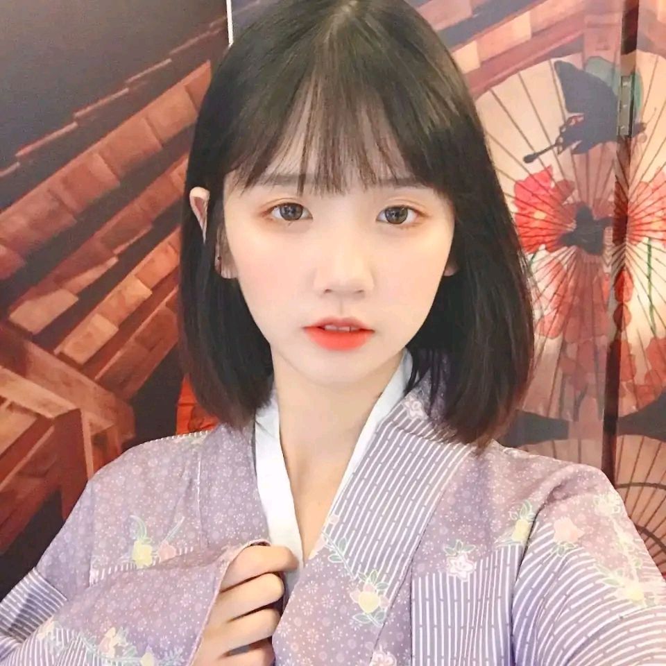 女网红井川里予惹争议:其背后的媚日文化,正在蚕食00后的三观