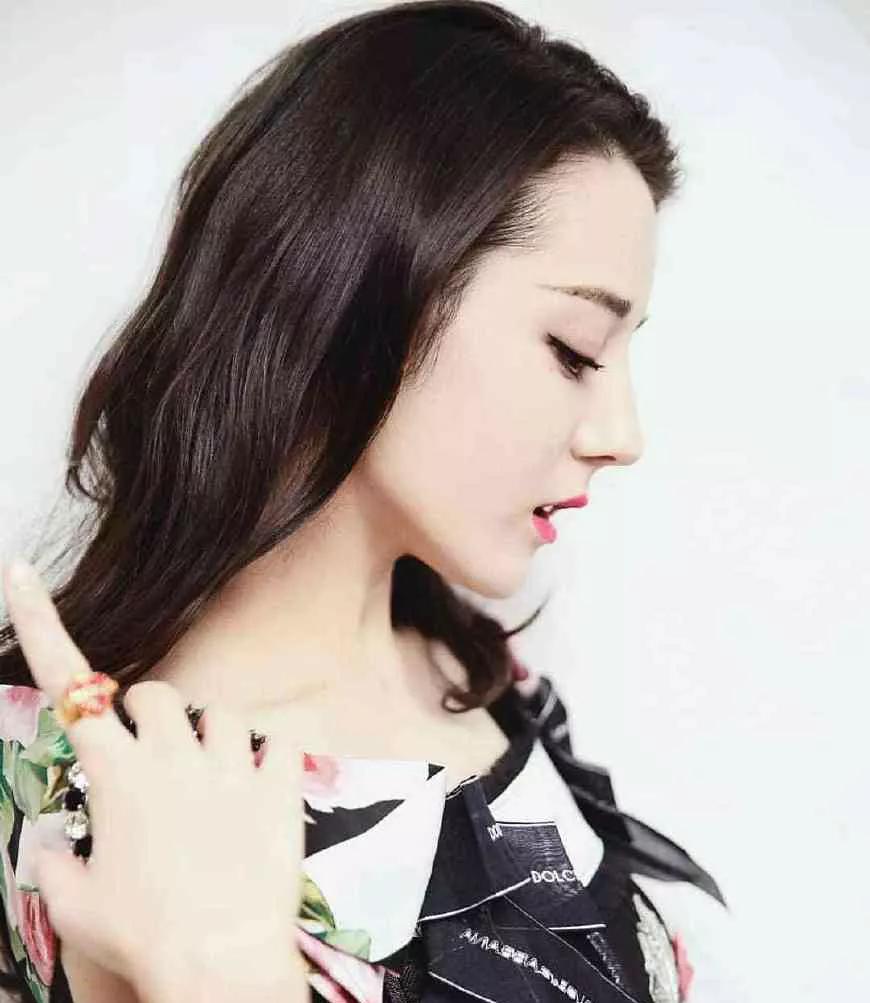 请欣赏40位明星独特灵秀的侧颜之美