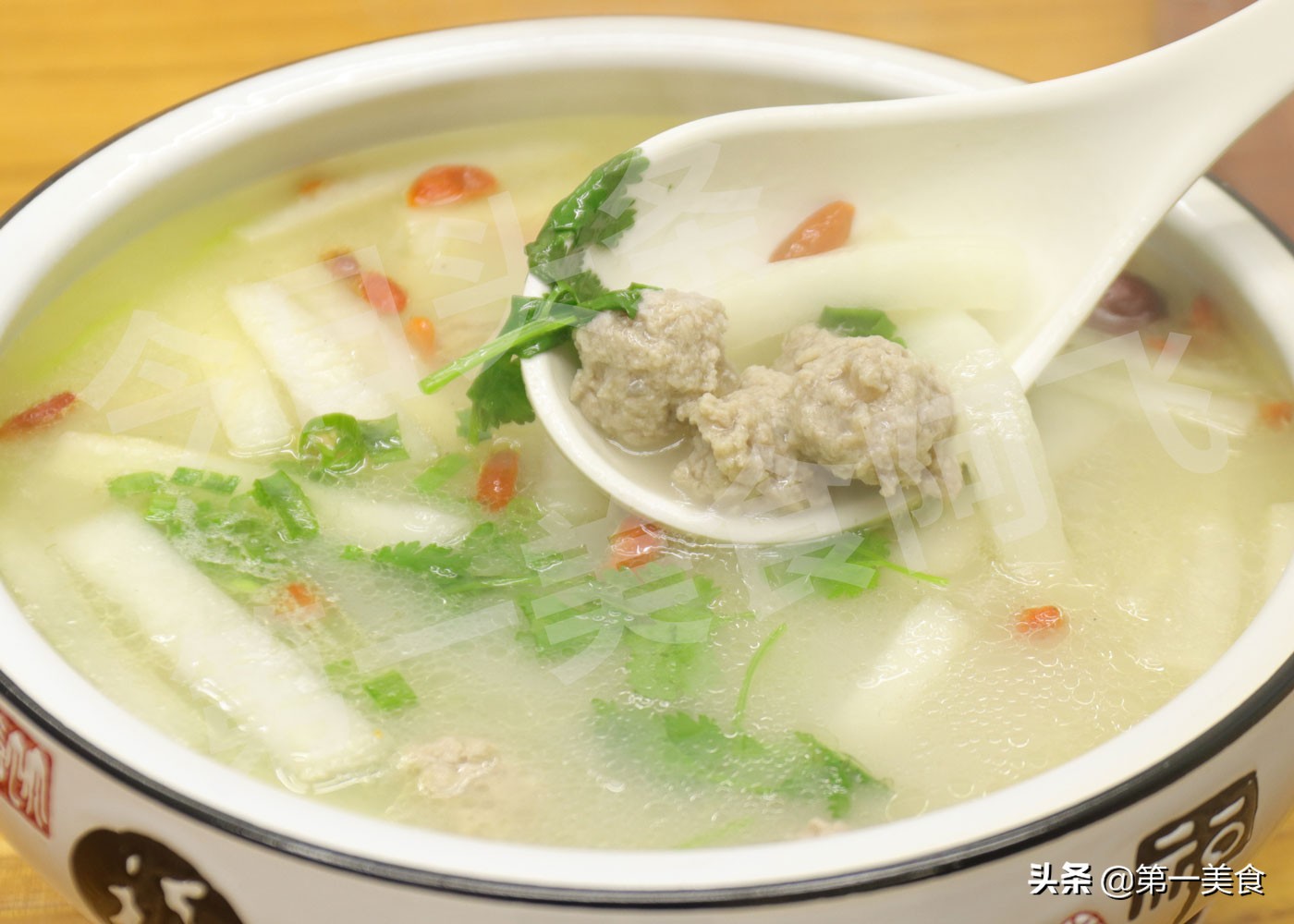 大雪过后，这3道菜要常吃，减脂减重、平稳血糖，越吃越健康