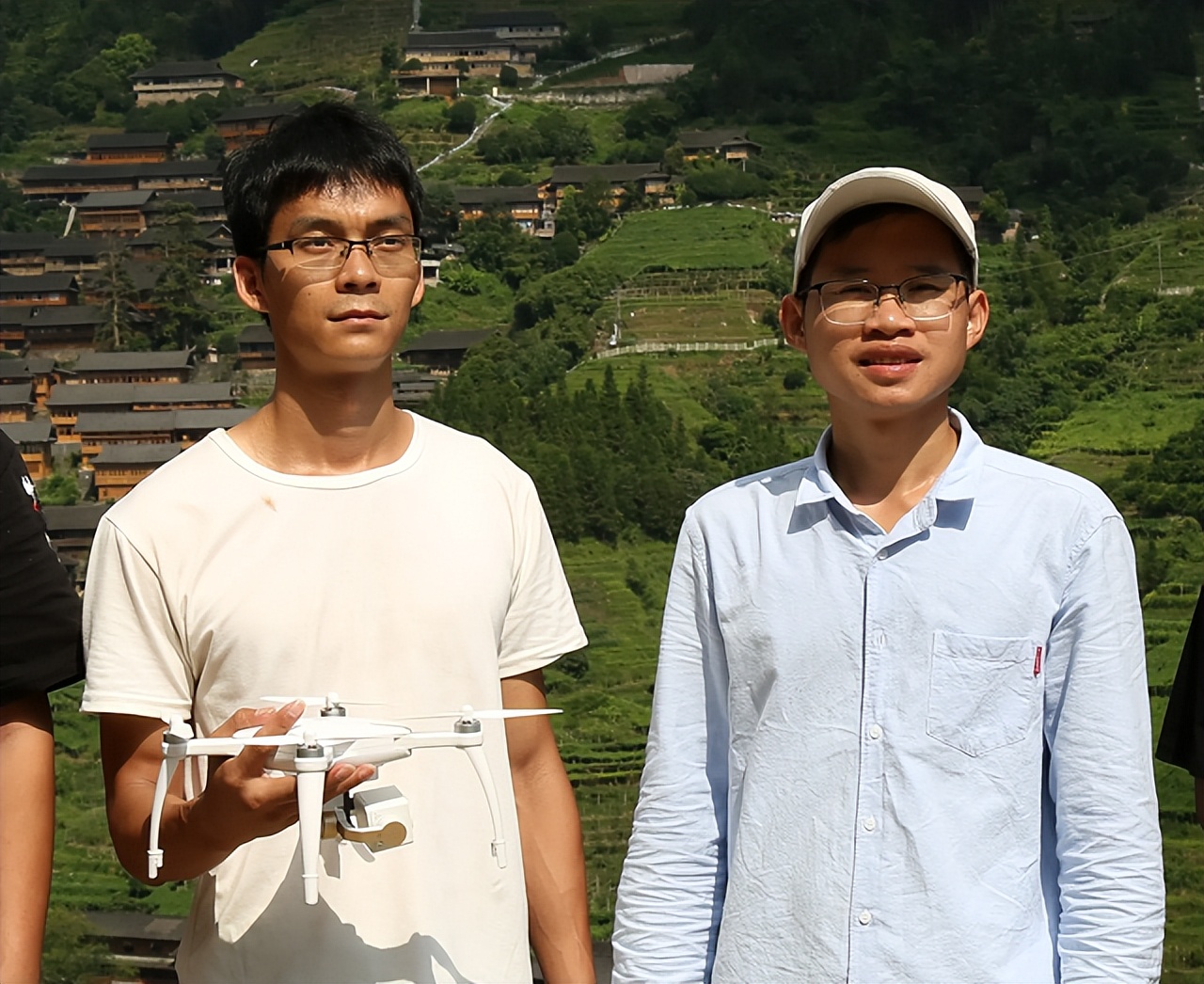 13次高考只为圆梦清华，33岁的高考“钉子户”唐尚珺：没有后悔路