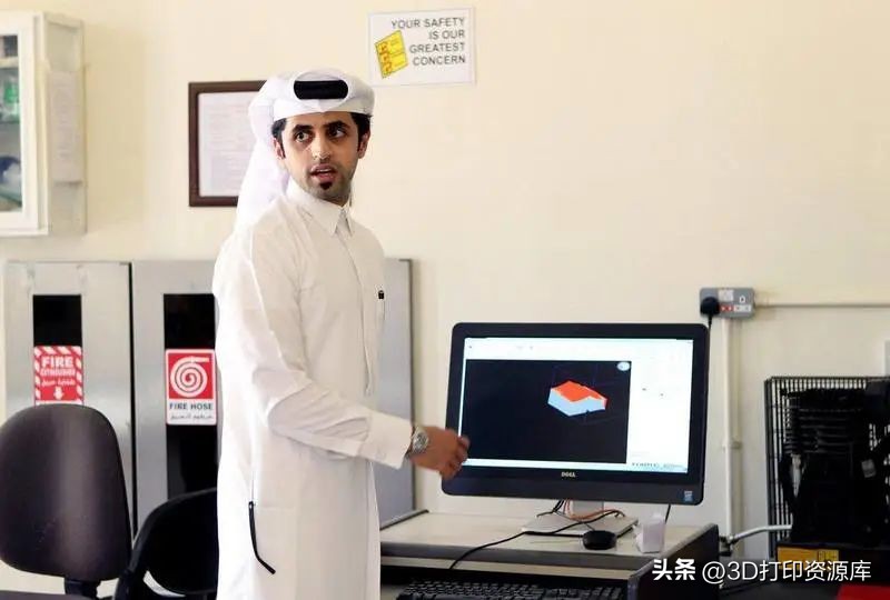 如何DIY手工制作足球场方法图解(3D打印助力2022卡塔尔世界杯，制作球场原型测试“防沙漠”)
