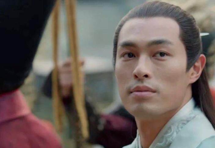 12位“古装奇丑”的男星，别人穿古装是耍帅，他们是“灾难现场”