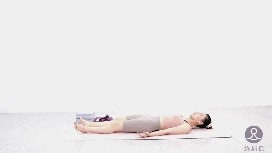 王鸥又有新瓜！与相声演员何九华同框，网友：这是男神收割机啊