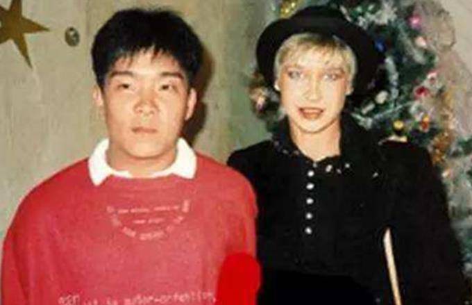 林正英师弟，长相神似元彪，与罗芙洛有过一段感情，如今却被遗忘