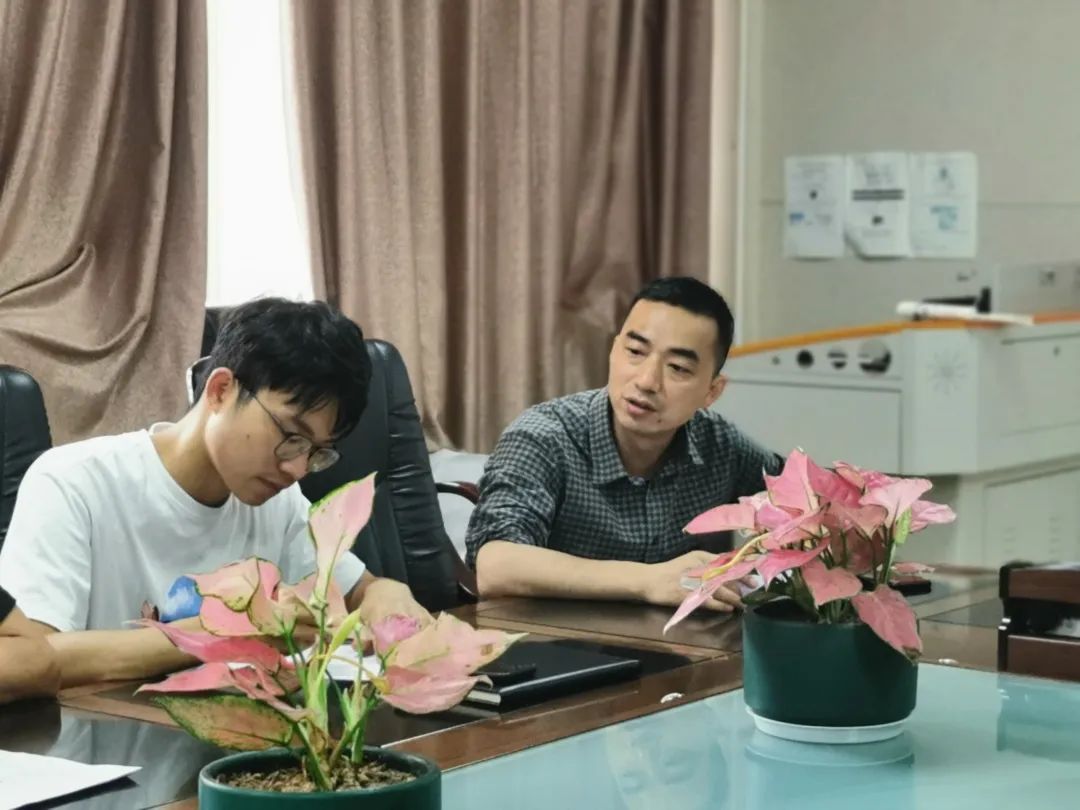 双流特教校运动与保健教研组开展专题教研活动为全国特奥日做准备