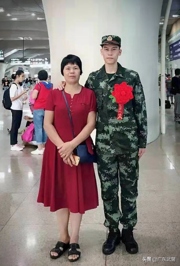 克队的真情表白大家收到了吗(妇女节，武警官兵真情告白……)